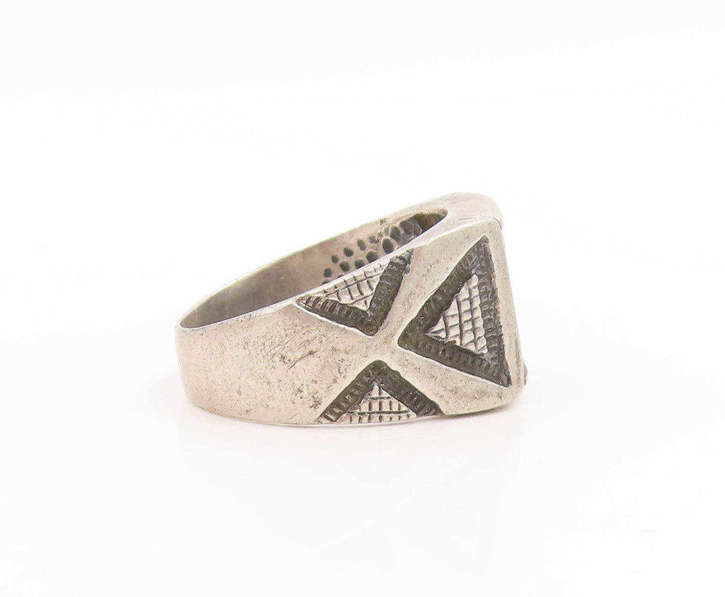 925 Sterling Silver Vintage Ring Onyx Etched Geometric Band  Sz 11.5  RG34001