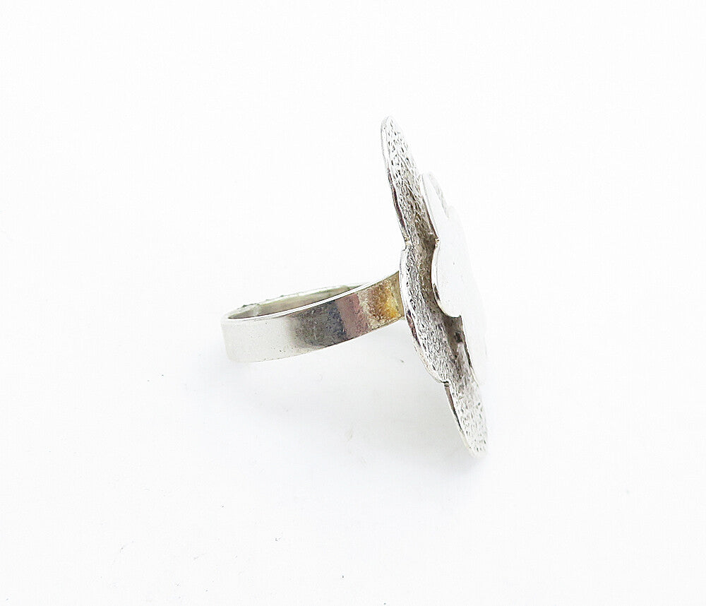 925 Sterling Silver  Vintage Textured Flower Motif Cocktail Ring Sz 7  RG7110