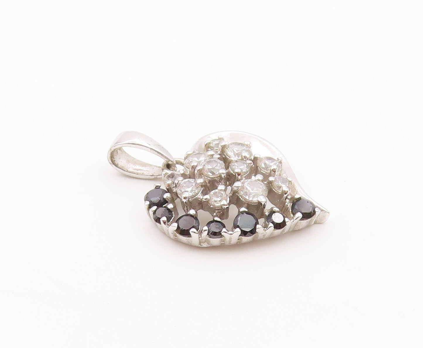 925 Sterling Silver   Vintage Topaz & Black Spinel Love Heart Pendant  PT18267