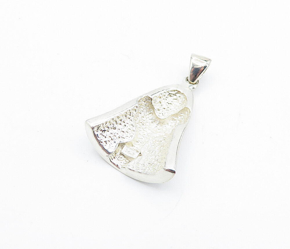 925 Sterling Silver  Shiny Mother Of Pearl Retro Flowers Bell Pendant  PT5825