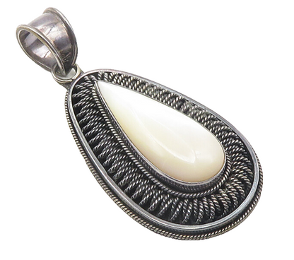 BALI 925 Sterling Silver  Vintage Mother Of Pearl Tear Drop Pendant  PT9472
