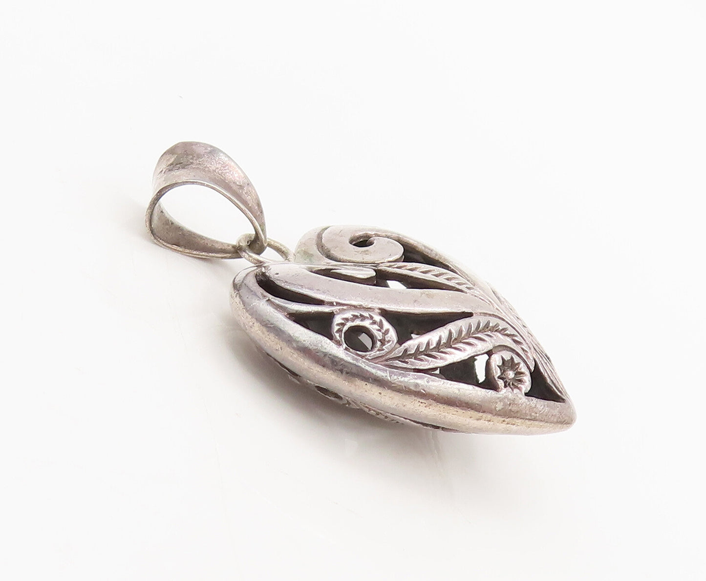 925 Sterling Silver  Vintage Swirly Cut Carved Puffed Heart Pendant  PT22351