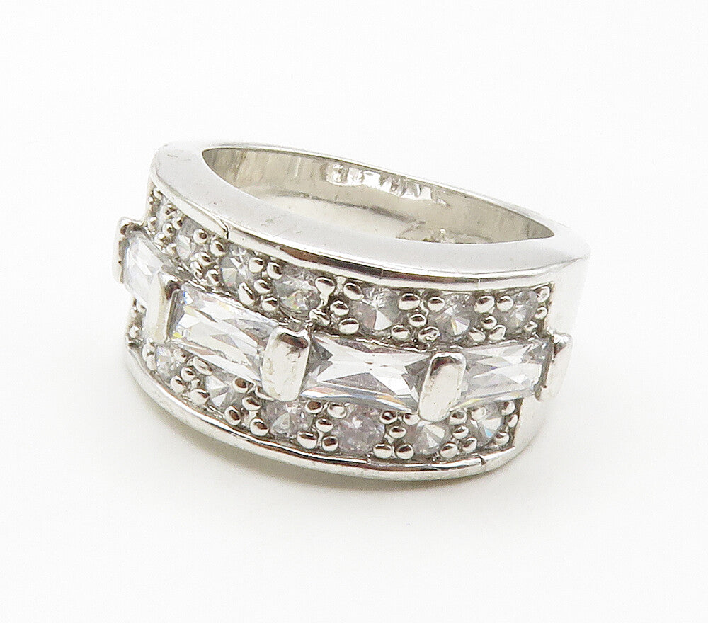 925 Sterling Silver  Sparkling Cubic Zirconia Smooth Band Ring Sz 8  RG15387
