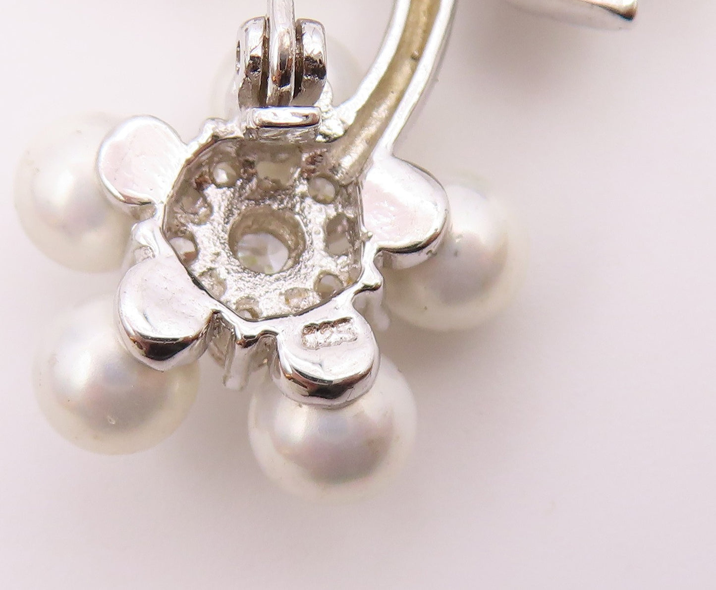 925 Silver  Vintage Cubic Zirconia & Cultured Pearls Flower Brooch Pin  BP9770
