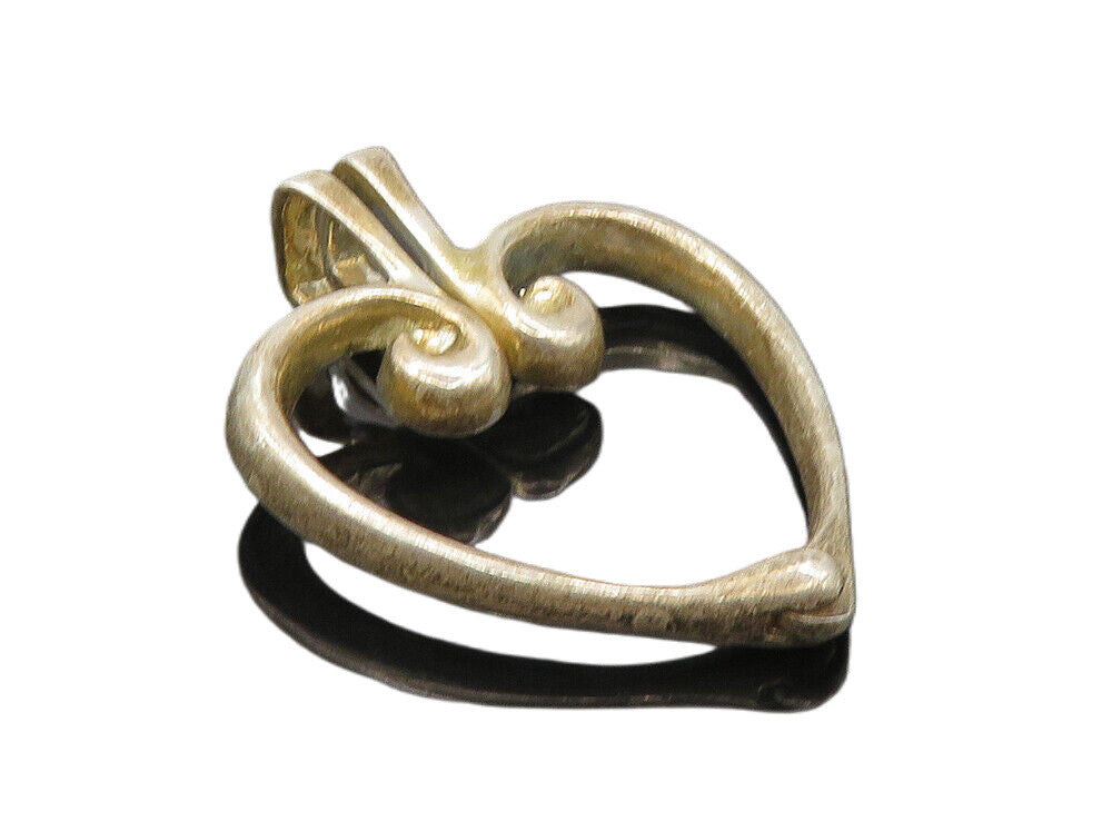 SHUBE 925 Sterling Silver  Vintage Open Love Heart Pendant (OPENS)  PT7015