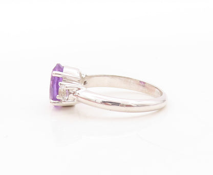 925 Sterling Silver Vintage Ring Oval Cut Amethyst CZ Side Stones  Sz 7  RG30686