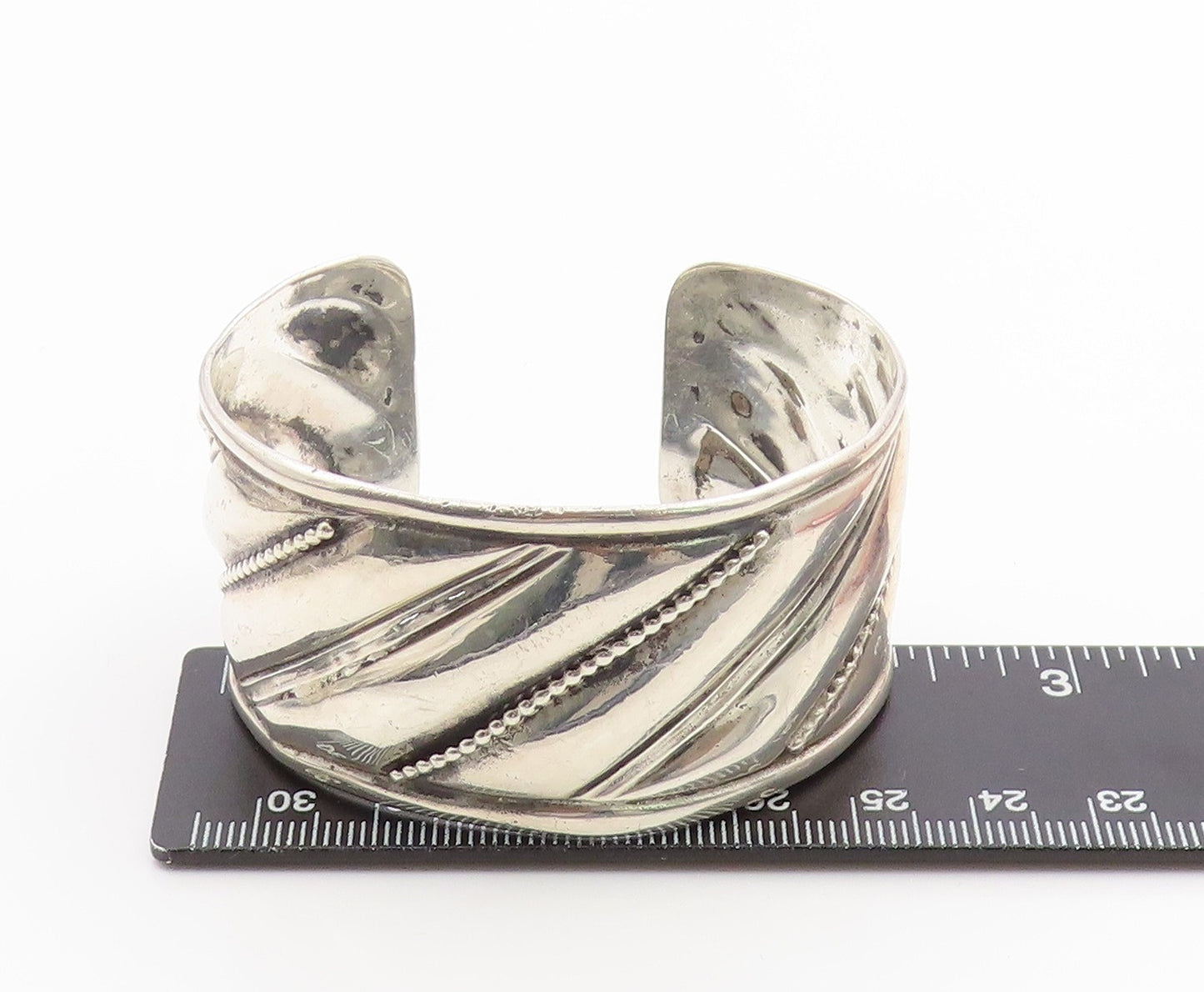 925 Sterling Silver Vintage Bracelet HAND & HAMMER Diagonal Grooved Cuff BT11769
