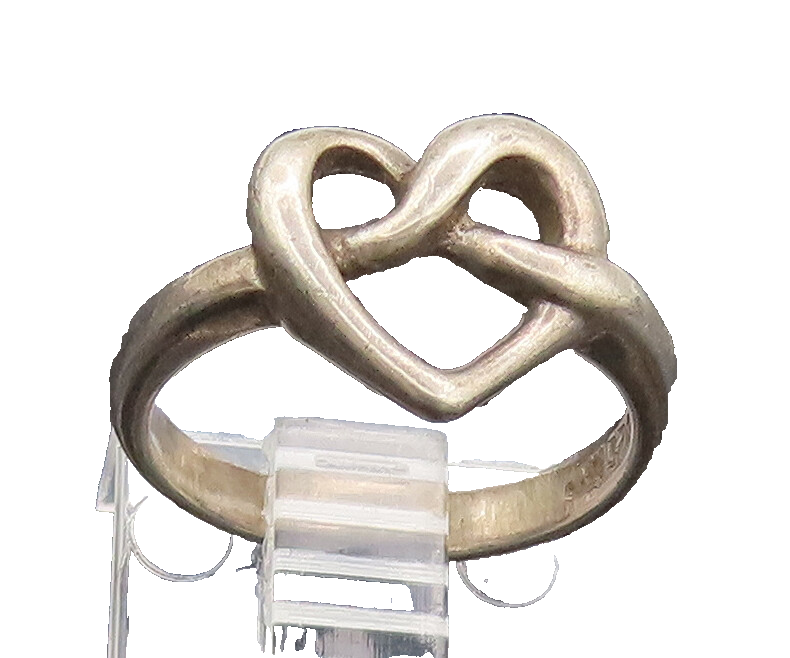 925 Sterling Silver  Vintage Cutout Caved Swirly Heart Ring Sz 5  RG27045
