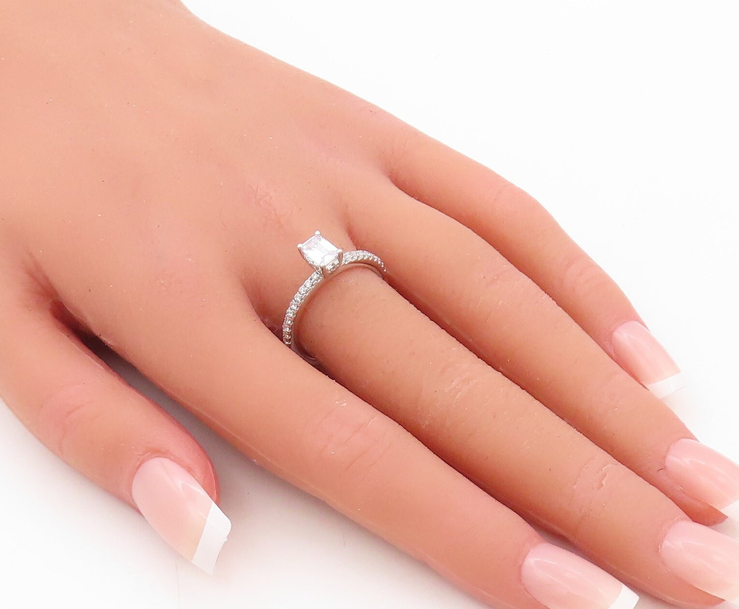925 Sterling Silver Vintage Ring Rectangle & Round Cut CZ Inlay  Sz 7  RG30188