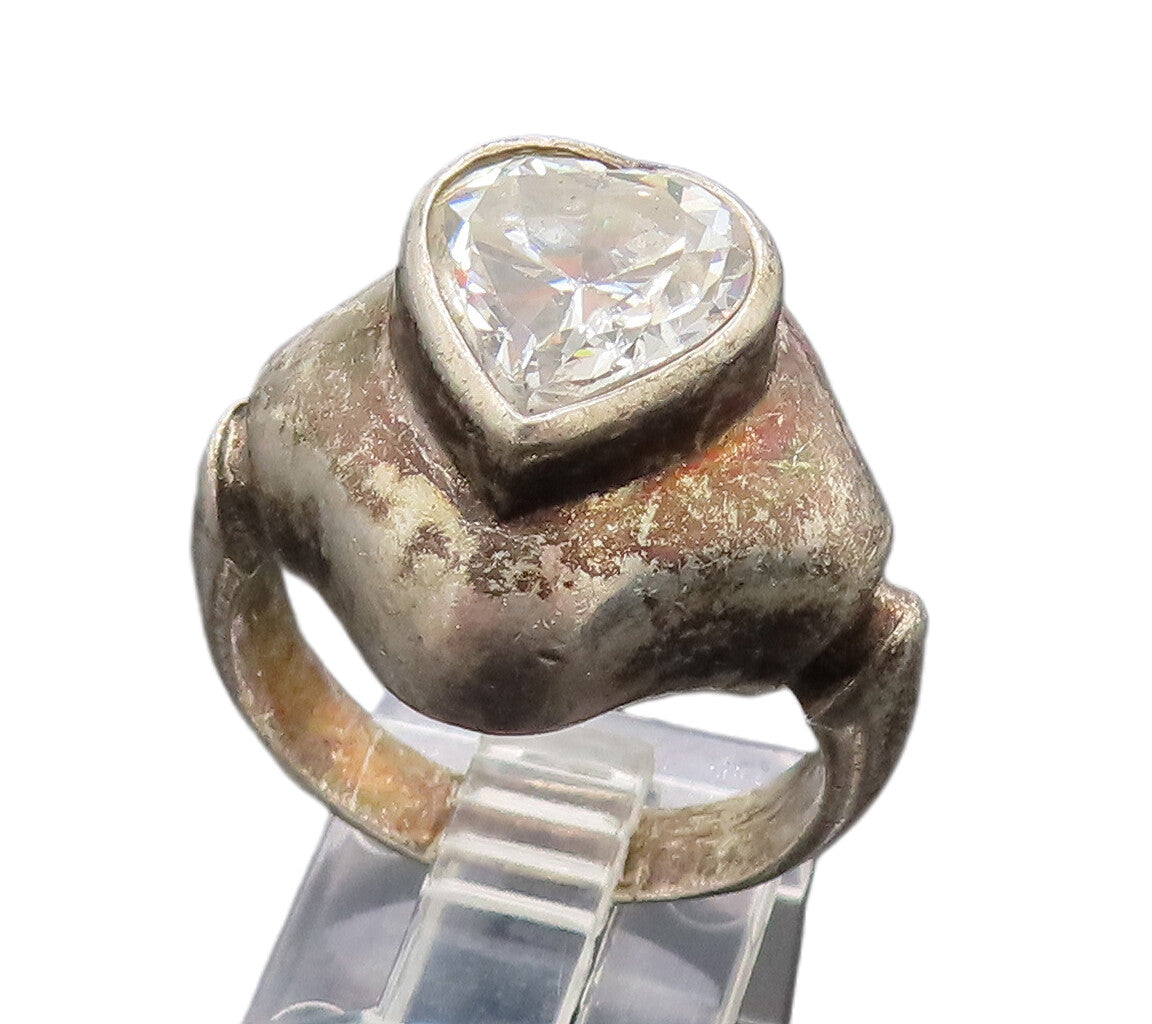 925 Sterling Silver  Vintage Heart Shaped Cubic Zirconia Ring Sz 10  RG26257