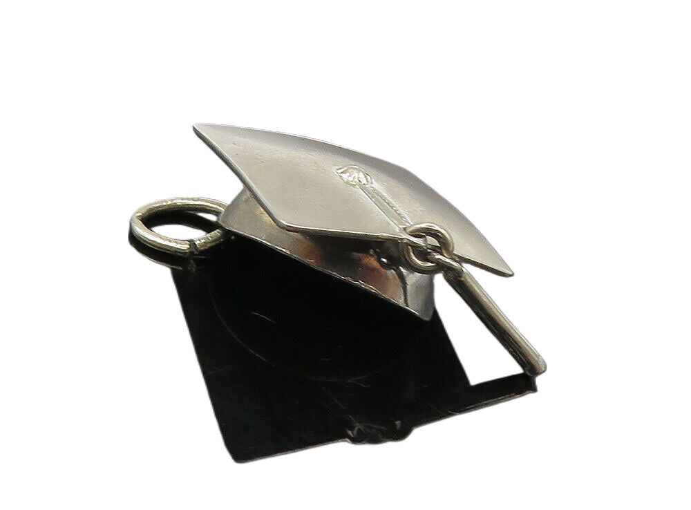 BEAU 925 Sterling Silver  Vintage Dark Tone Graduation Cap Pendant  PT6958