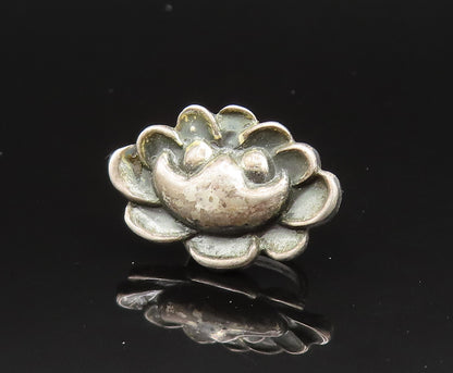 925 Sterling Silver  Vintage Flower Motif Screw Back Earrings  EG11702