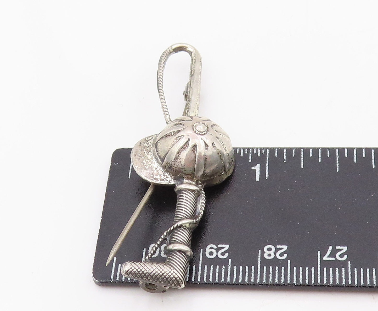 925 Sterling Silver Vintage Brooch Horse Riding Crop Jockey Cap Pin   BP12065
