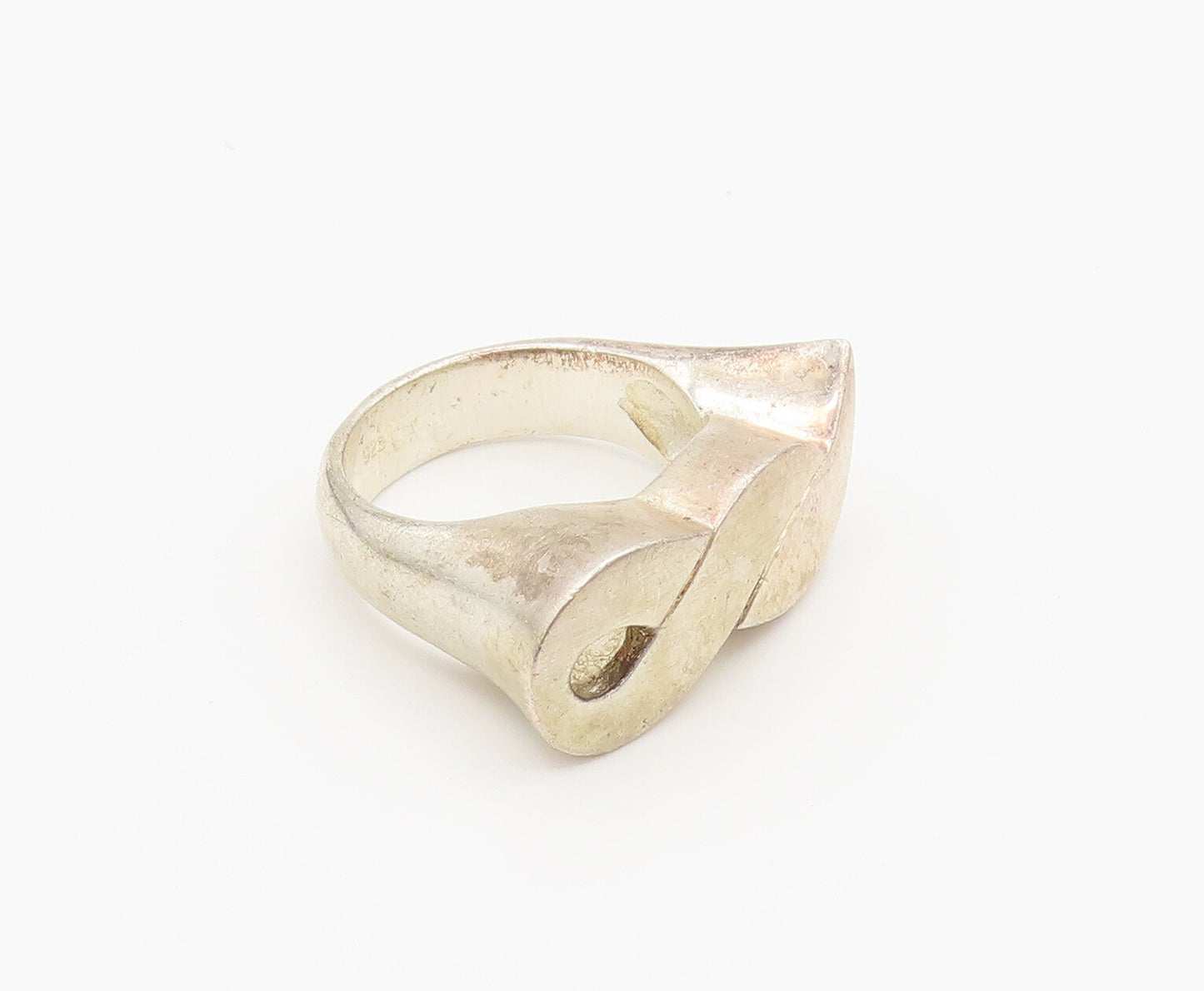 925 Sterling Silver  Vintage Modernist Infinity Knot Motif Ring Sz 9  RG26229