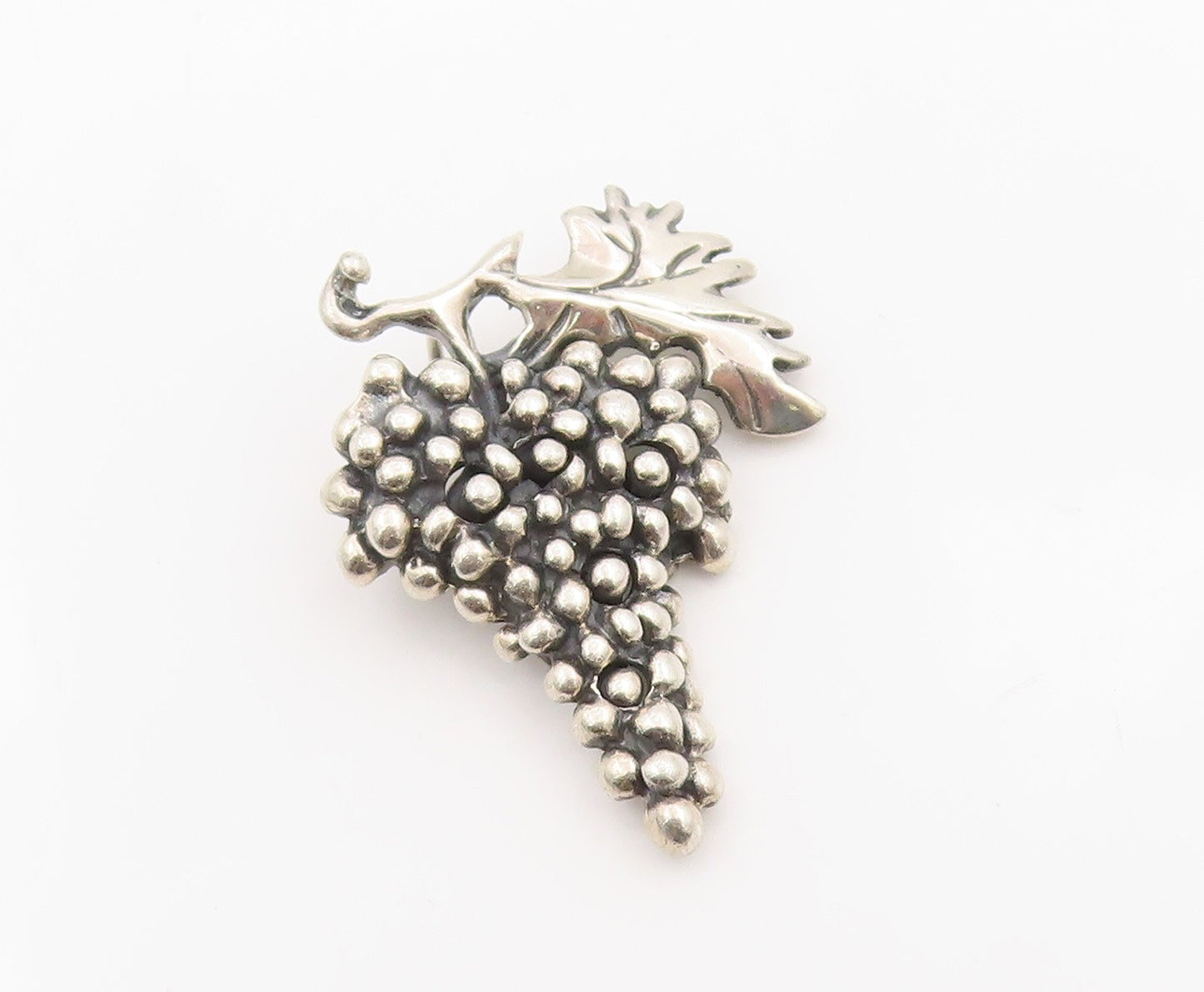 925 Sterling Silver Vintage Pendant Carved Grape Cluster With Leaf Charm PT25476