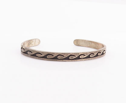 925 Sterling Silver Vintage Bracelet NAVAJO Swirly Waves Carved Cuff  BT10472