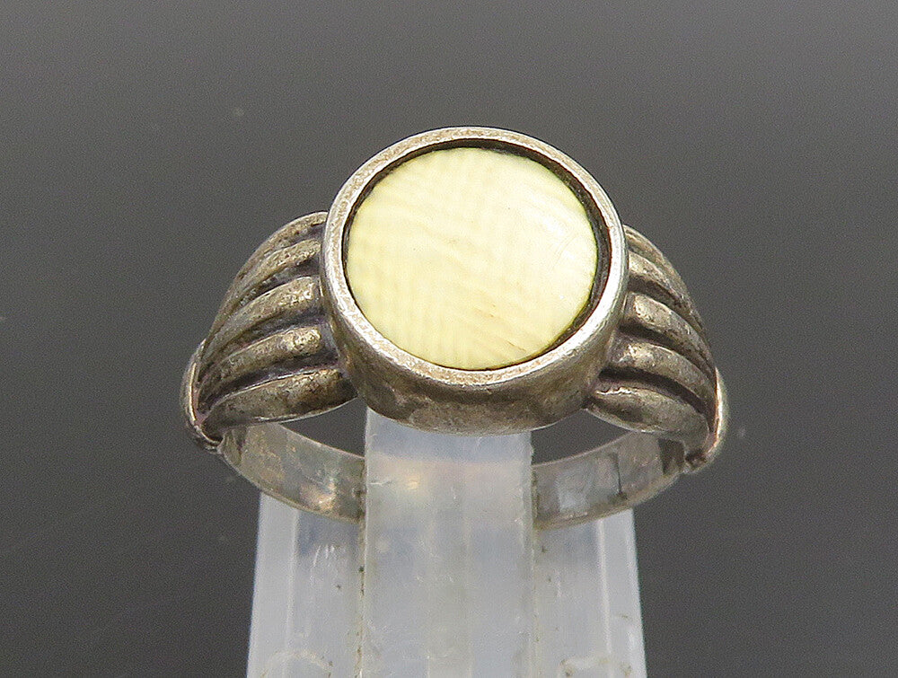 925 Sterling Silver  Vintage Yellow Enamel Ribbed Band Ring Sz 6  RG25105
