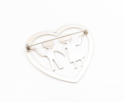 925 Sterling Silver Vintage Brooch Happy Couple Holding Hands Love Pin  BP11989