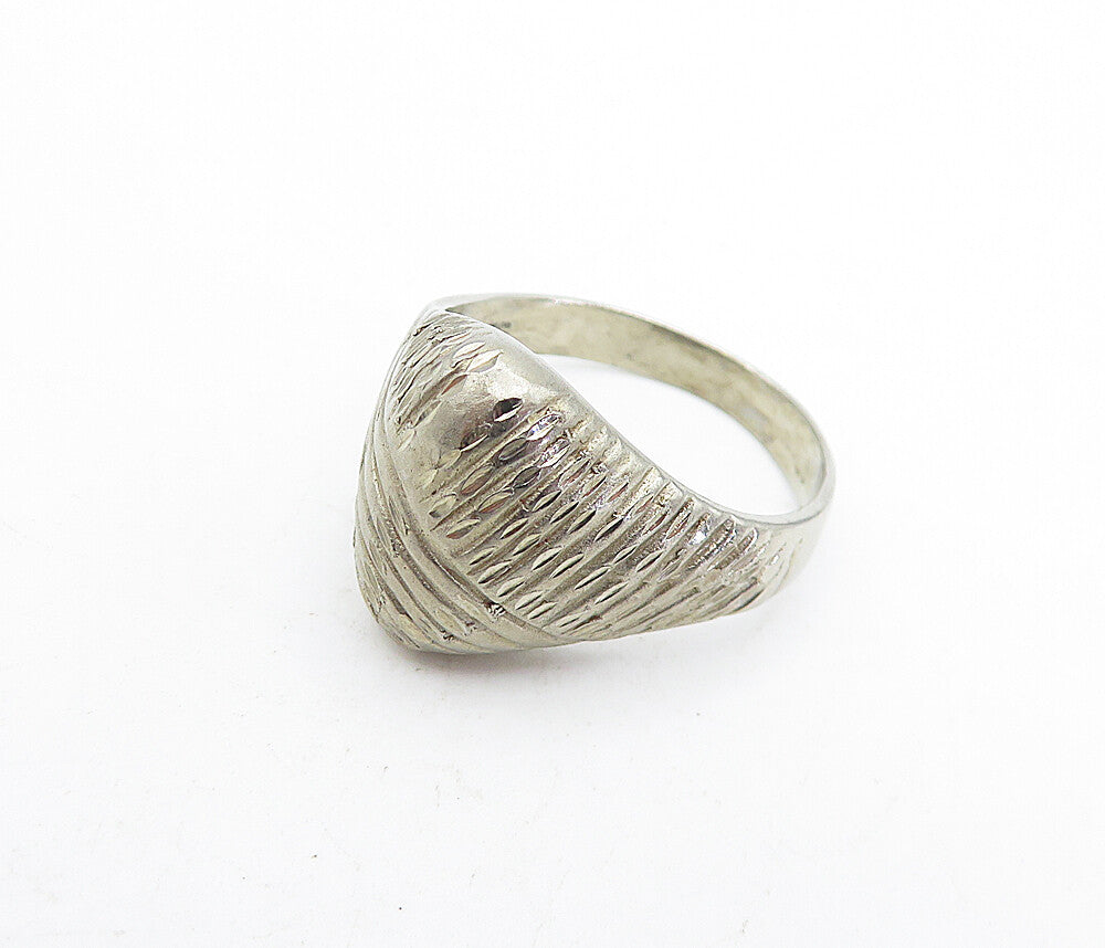 925 Sterling Silver  Vintage Dark Tone Etched Dome Band Ring Sz 8.5  RG5553