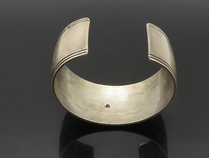 NAVAJO 925 Sterling Silver  Vintage Wavy Patterned Wide Cuff Bracelet  BT9299