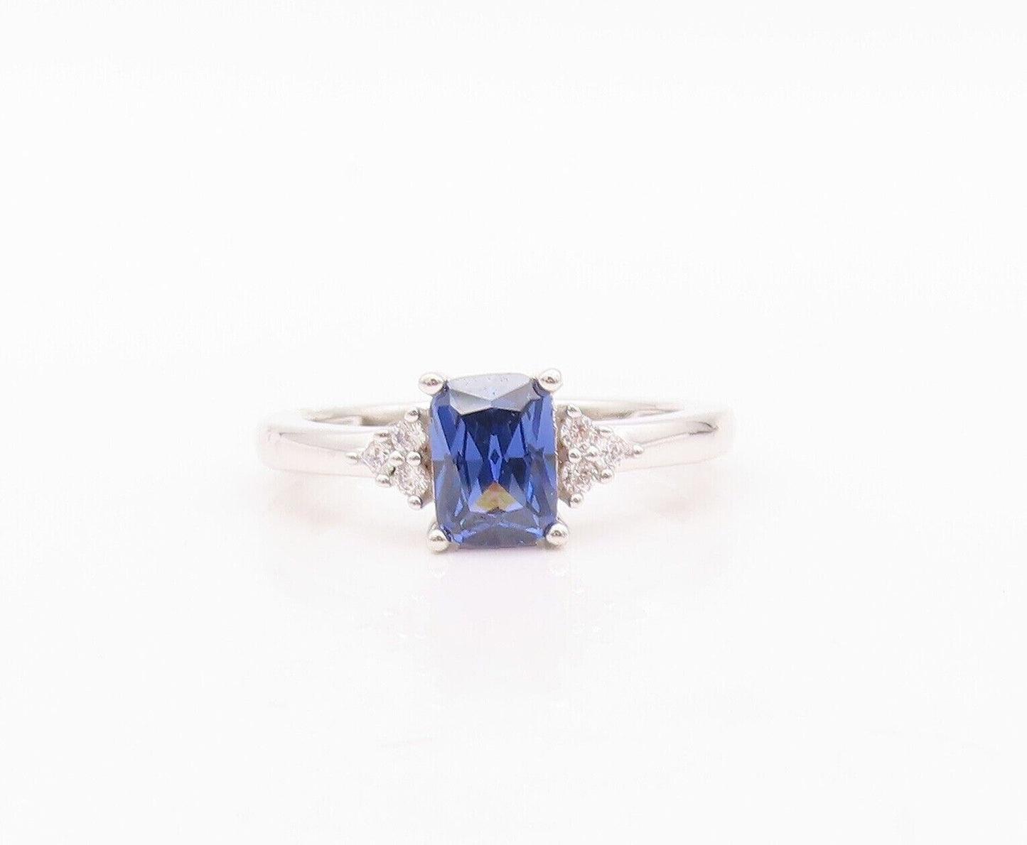 925 Sterling Silver Vintage Ring Rectangle Cut Sapphire Beaded CZ  Sz 7  RG29985
