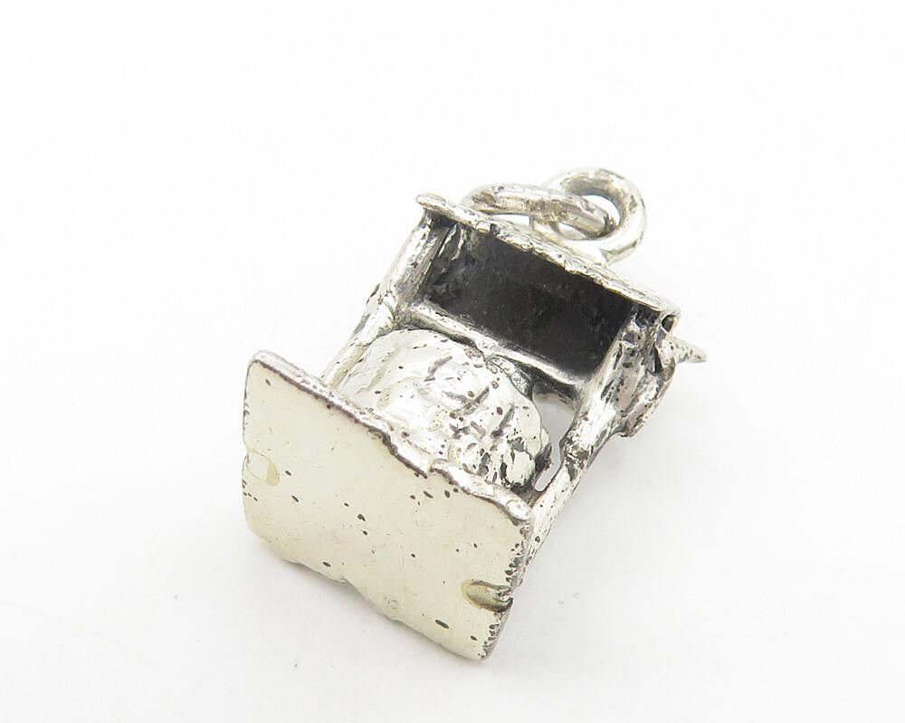 925 Sterling Silver  Vintage Shiny Petite Water Well Motif Pendant  PT8947