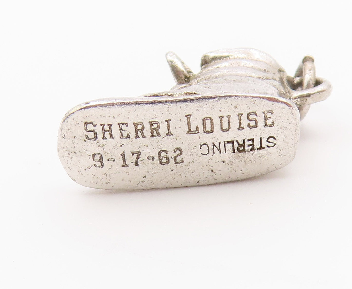 925 Sterling Silver  Vintage Old Fashioned Boot Shoe Shiny Pendant  PT18024