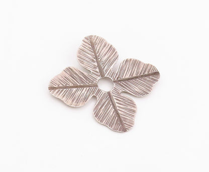 925 Sterling Silver Vintage Pendant Classic Etched Spring Blossom Petal  PT26014