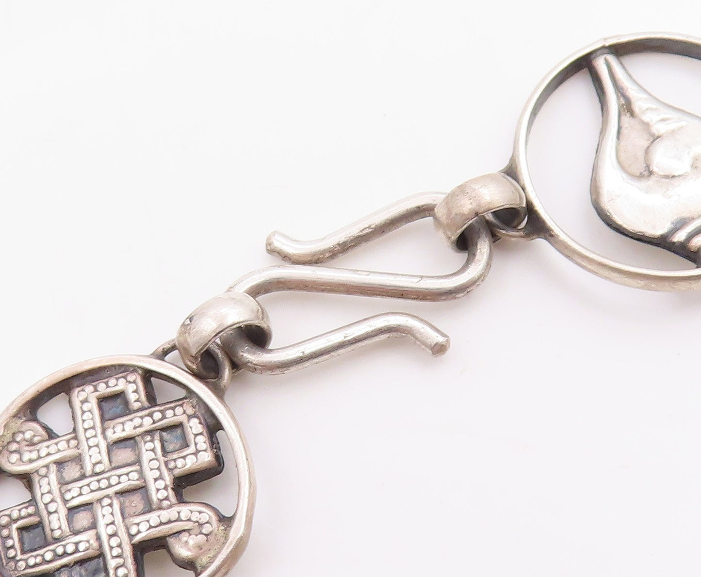 925 Sterling Silver Vintage Bracelet Classic Symbol Of Good Fortune Link BT12045