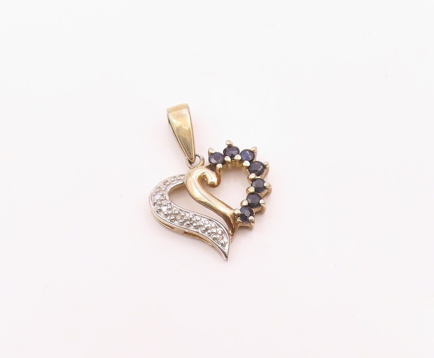 925 Sterling Silver  Vintage Genuine Diamond & Sapphire Heart Pendant  PT18070