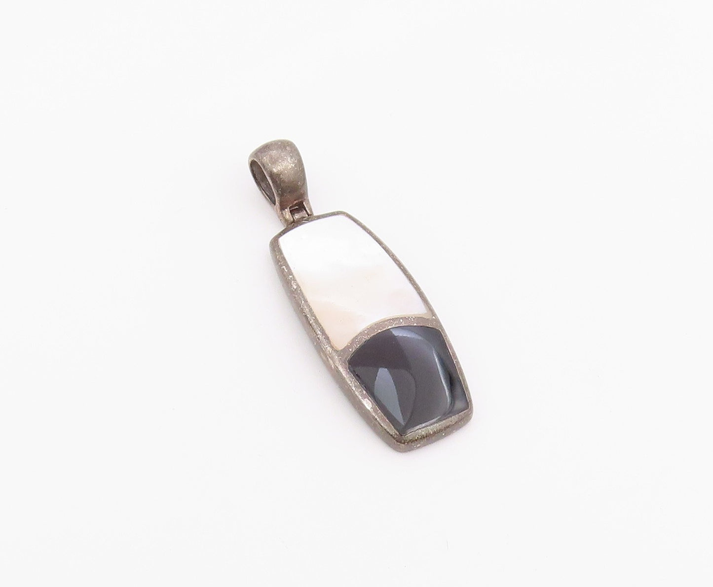 925 Sterling Silver Vintage Pendant Classic Mother Of Pearl & Onyx Drop  PT26406