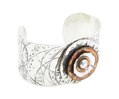 925 Sterling Silver  Vintage Two Tone Hammered Floral Cuff Bracelet  BT3442