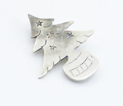 MEXICO 925 Sterling Silver  Vintage Christmas Tree Motif Brooch Pin  BP2888
