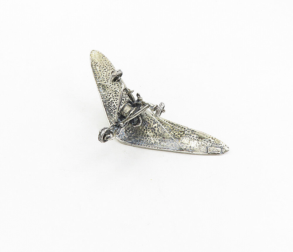 925 Sterling Silver  Vintage Dark Tone 3 Wheel Flying Trike Trinket  TR1452