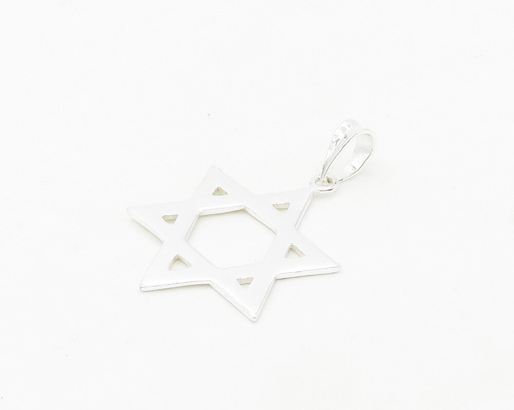925 Sterling Silver  Vintage Shiny Open Star Of David Smooth Pendant  PT14511