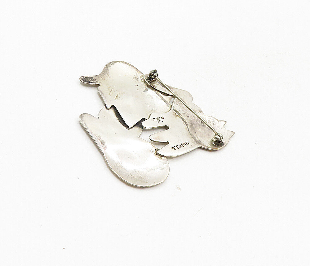 MEXICO 925 Sterling Silver  Vintage Shiny Etched Lying Cats Brooch Pin  BP3443
