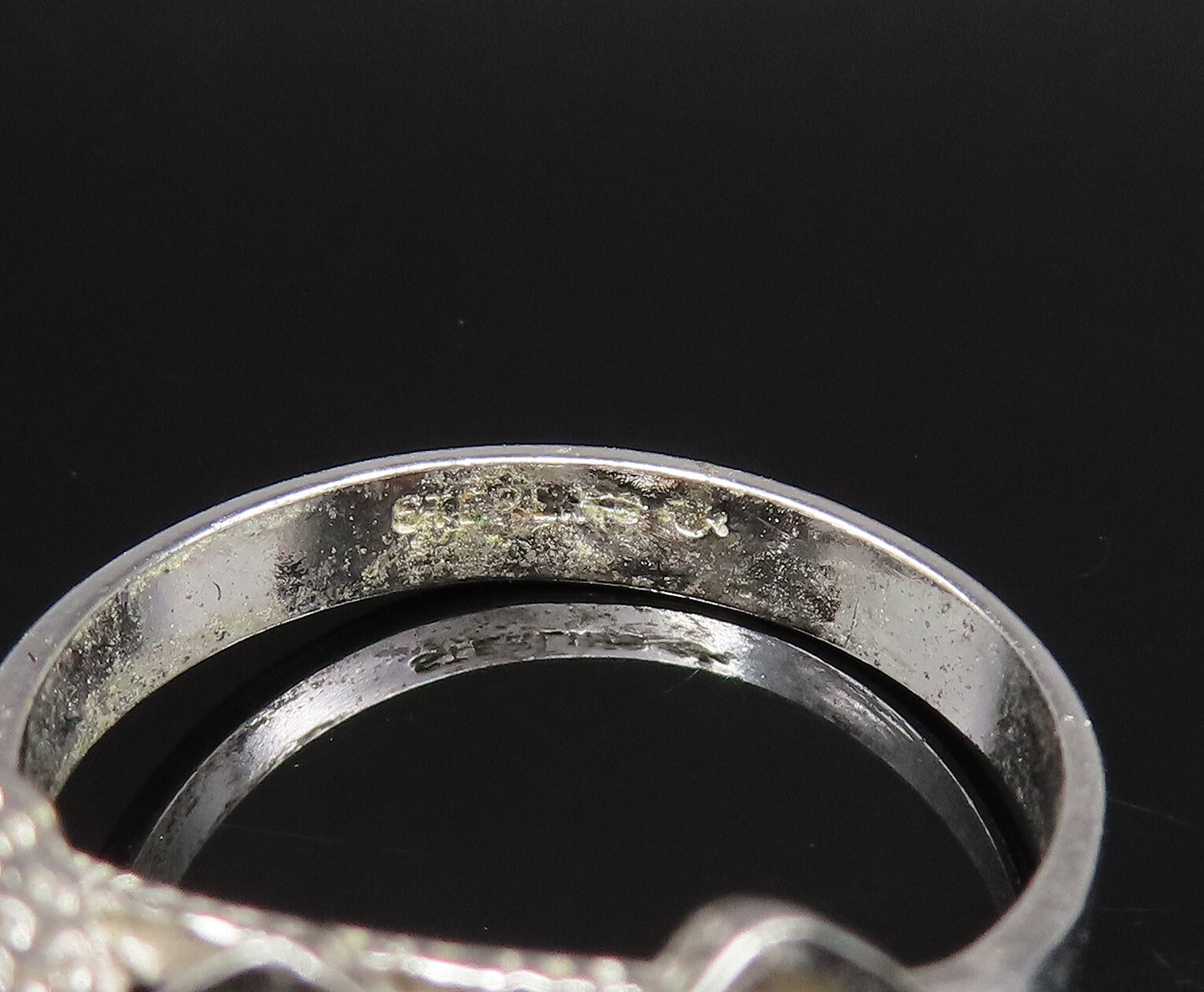 925 Silver  Vintage Three Stone Marquise Shaped Topaz Ring Sz 8.25  RG26103