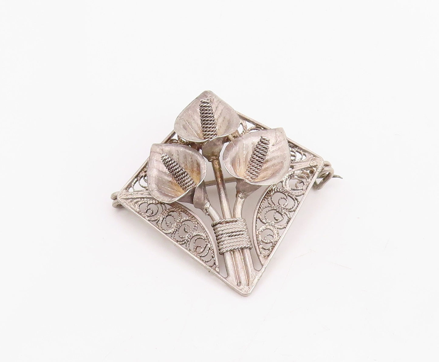 925 Sterling Silver Vintage Brooch Pin Etched Filigree Calla Lily Flower BP12326