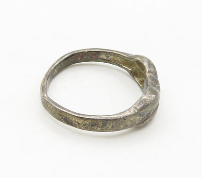 925 Sterling Silver  Vintage Dark Tone Bow Tie Motif Band Ring Sz 7  RG16725