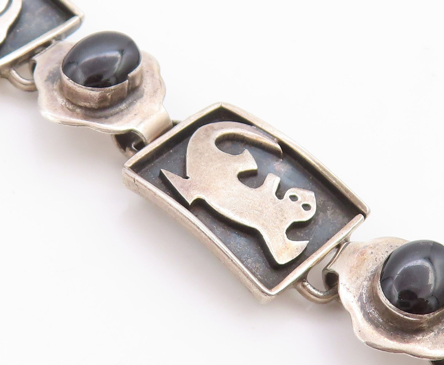 925 Sterling Silver Vintage Bracelet MEXICO Onyx Animals Motif Design  BT11364
