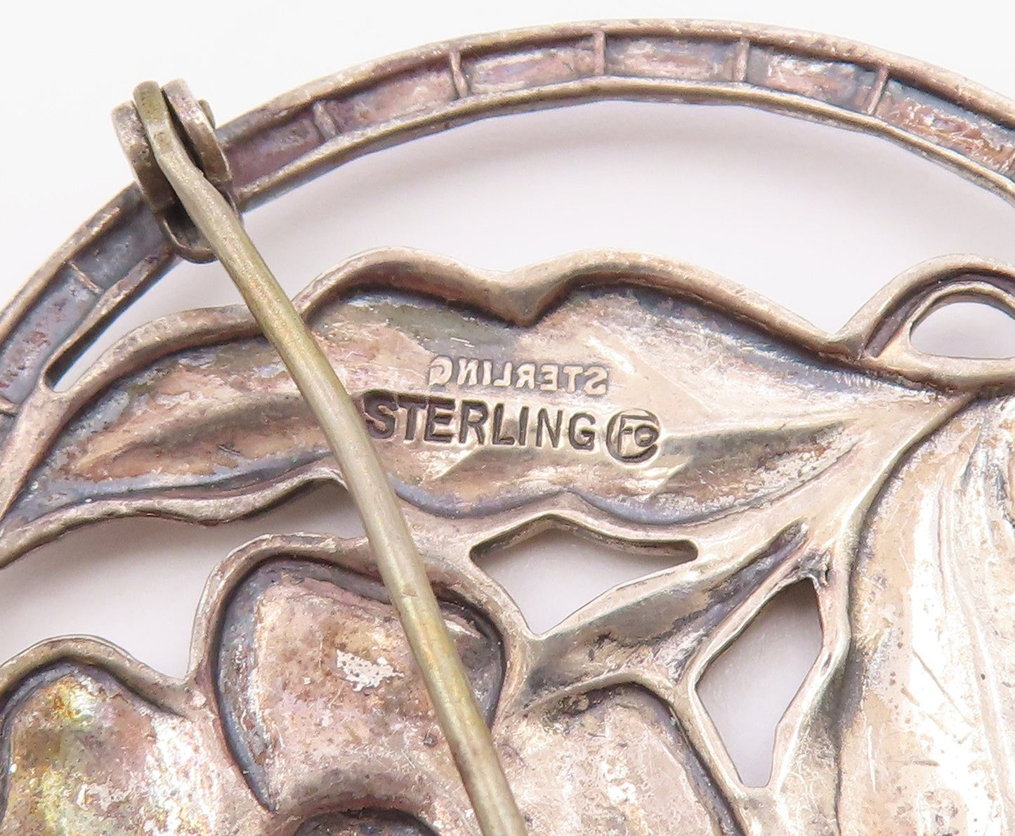 925 Sterling Silver  Vintage Single Flower Motif Round Brooch Pin  BP3785