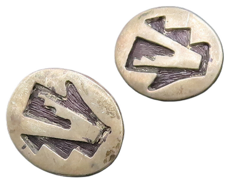 NAVAJO 925 Sterling Silver Vintage Carved Abstract Oval Stud Earrings EG12151