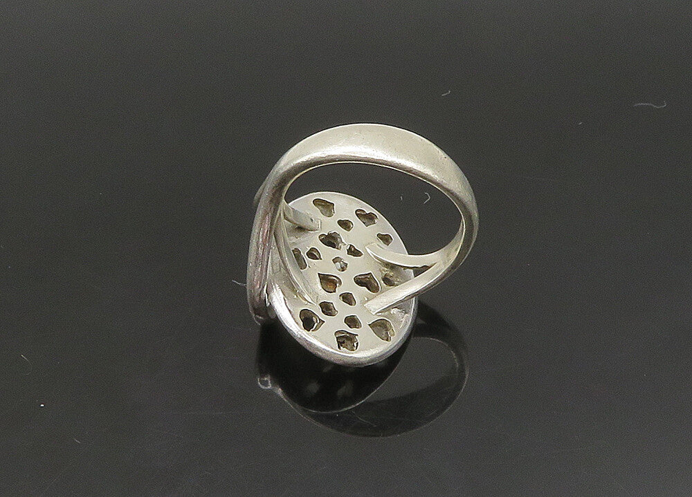 925 Sterling Silver  Vintage Shiny Cutout Detail Heart Band Ring Sz 7  RG23550