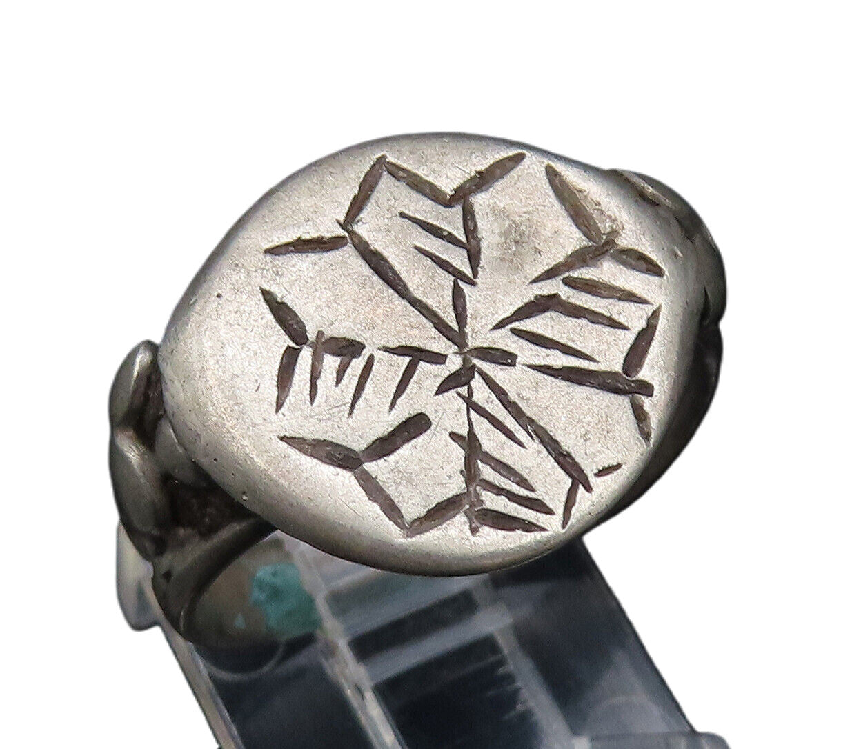 925 Silver  Vintage Antique Etch Flower & Raised Edge Shank Ring Sz 8  RG25980