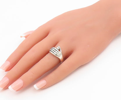 925 Sterling Silver Vintage Ring Modernist Clasped Hands Band  Sz 9  RG36833