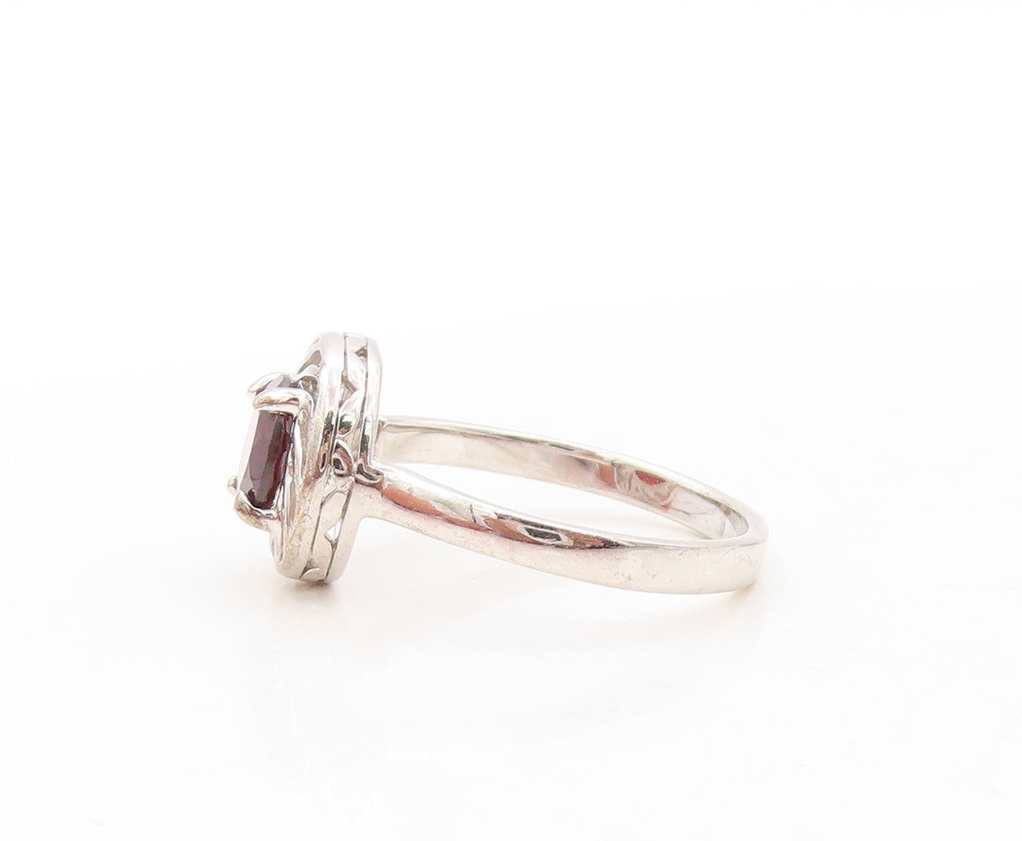 925 Sterling Silver Vintage Ring Rose Round Garnet Cutout Frame  Sz 8  RG31065
