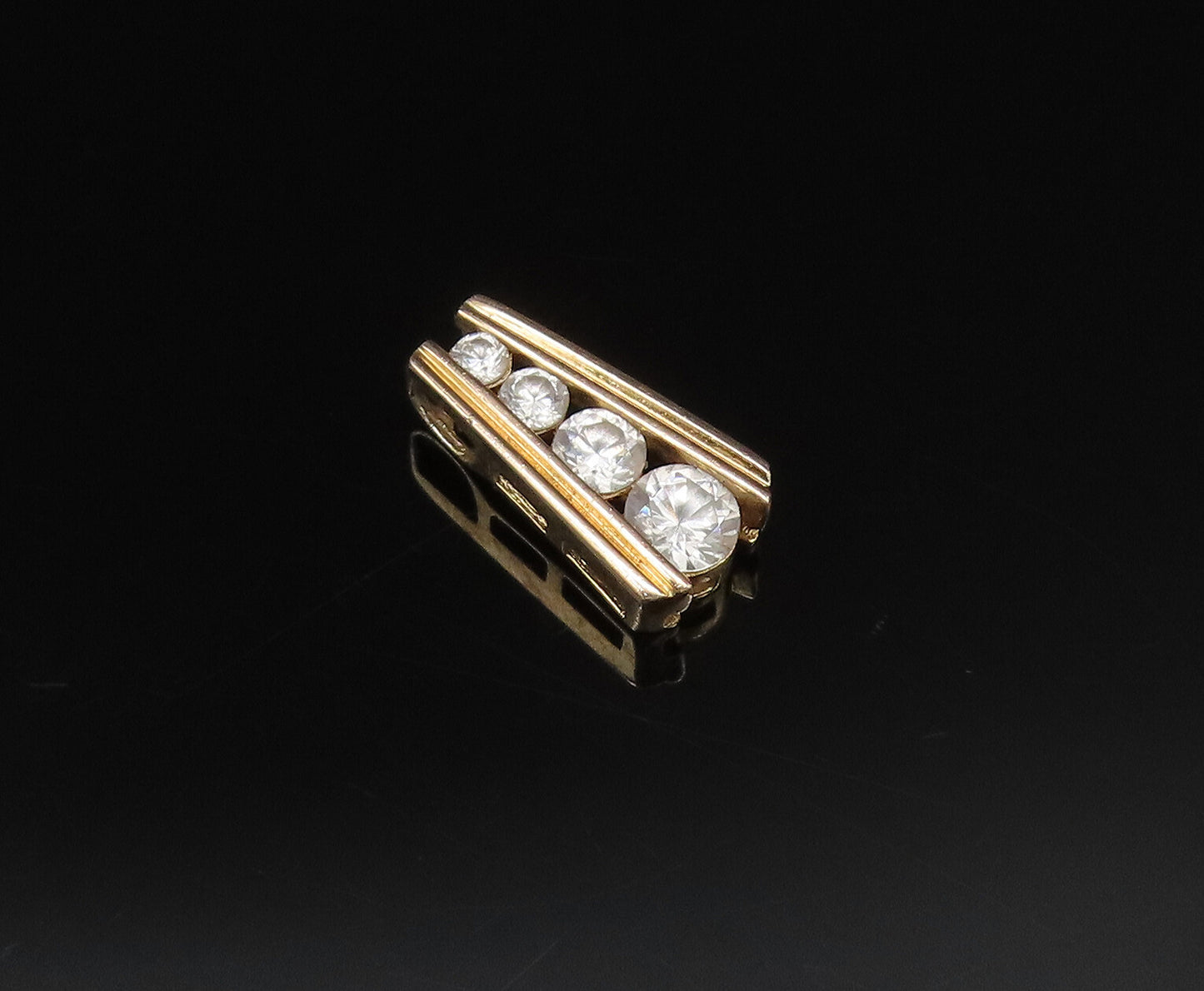 925 Sterling Silver  Vintage Gold Plated Graduated Round Topaz Pendant PT21377