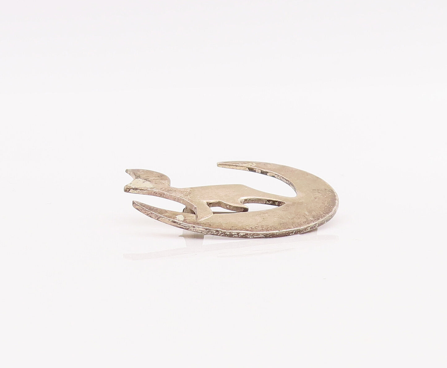 925 Sterling Silver Vintage Brooch Pin Cutout Howling Wolf On Moon  BP11024