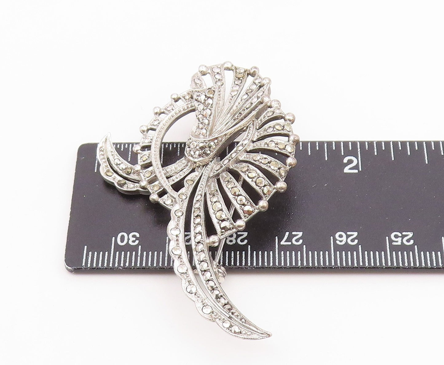 925 Sterling Silver  Vintage Sparkling Swirl Design Brooch Pin  BP5320