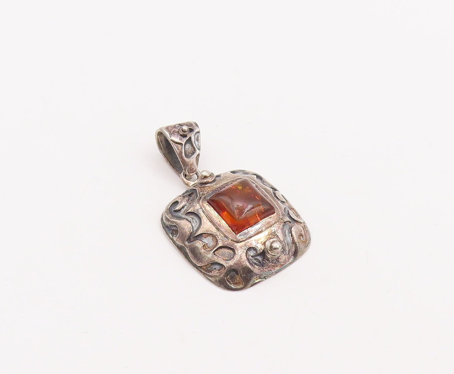 925 Sterling Silver Vintage Pendant Swirly Carved Square Shape Amber  PT23395